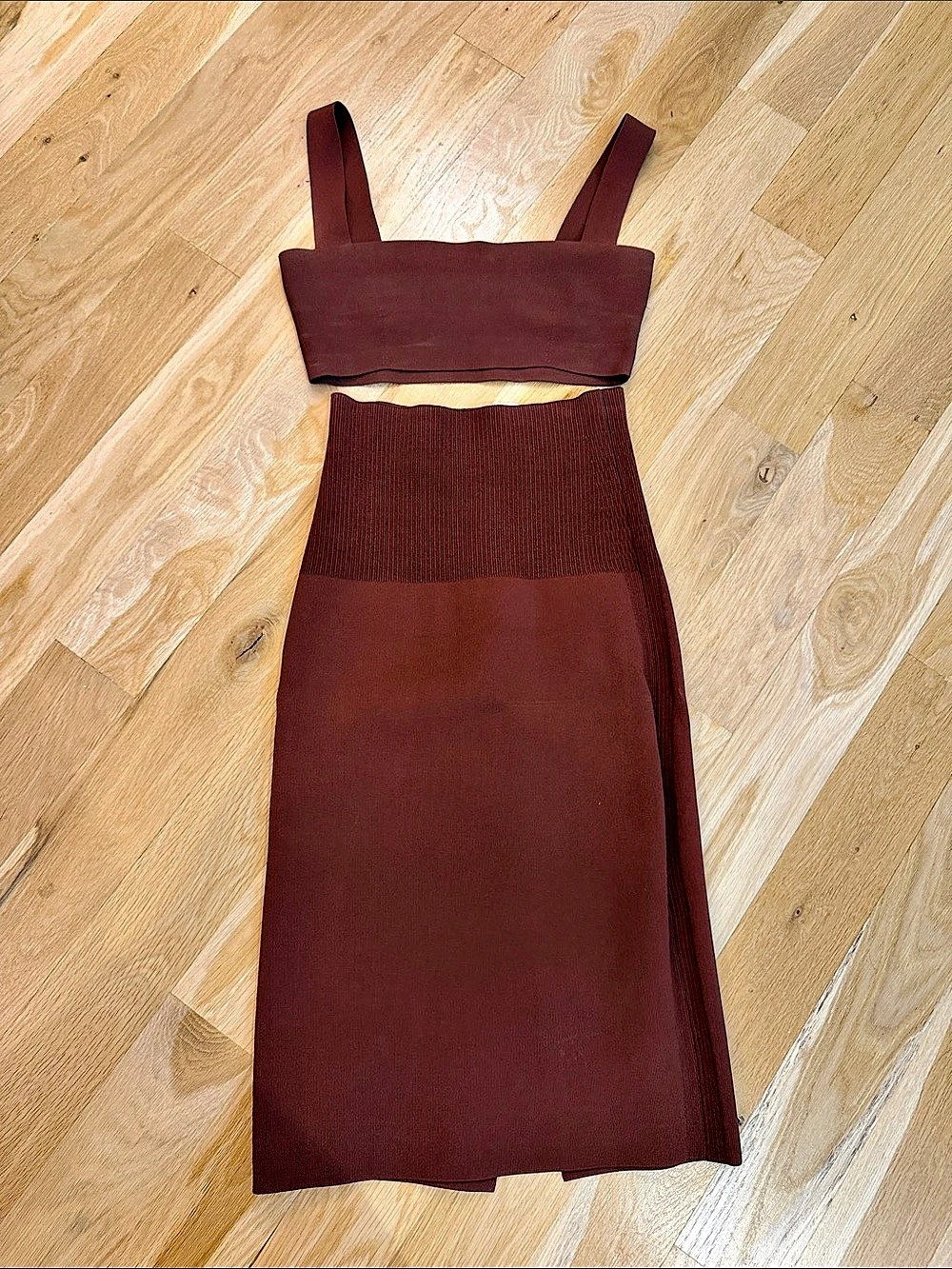 Victoria Beckham VB BODY Brown Midi skirt and crop top Like New